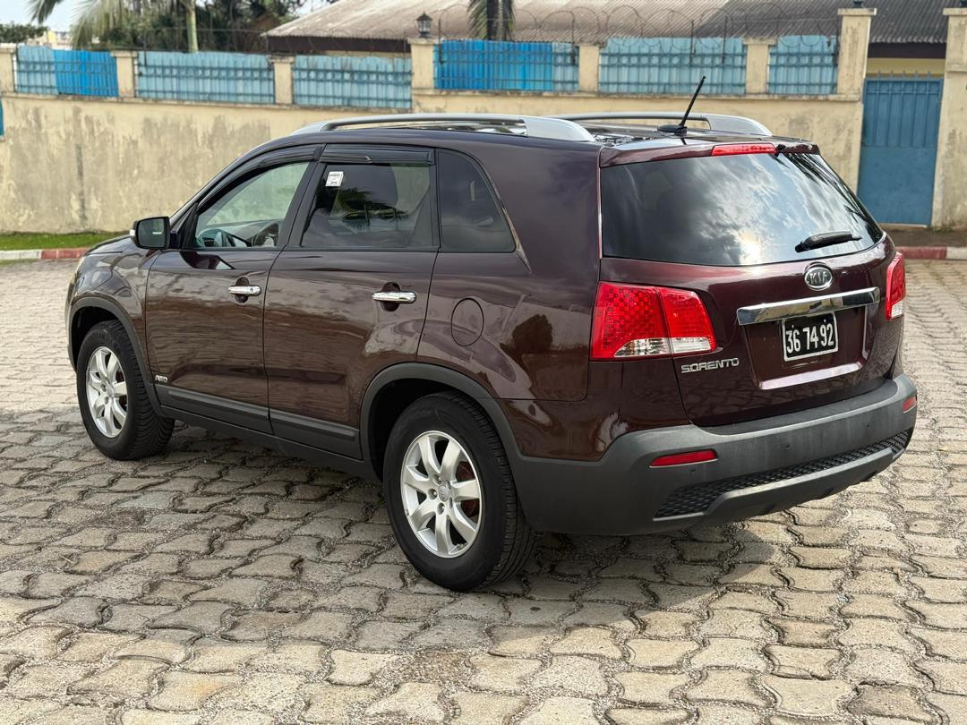 Kia Sorento LX AWD  Version USA 2013  (7 PLACES)